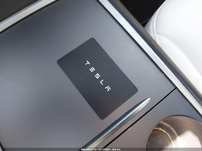 2021 Tesla Model 3 Long Range Dual Motor All-Wheel Drive VIN: 5YJ3E1EB0MF035692 Lot: 43933717