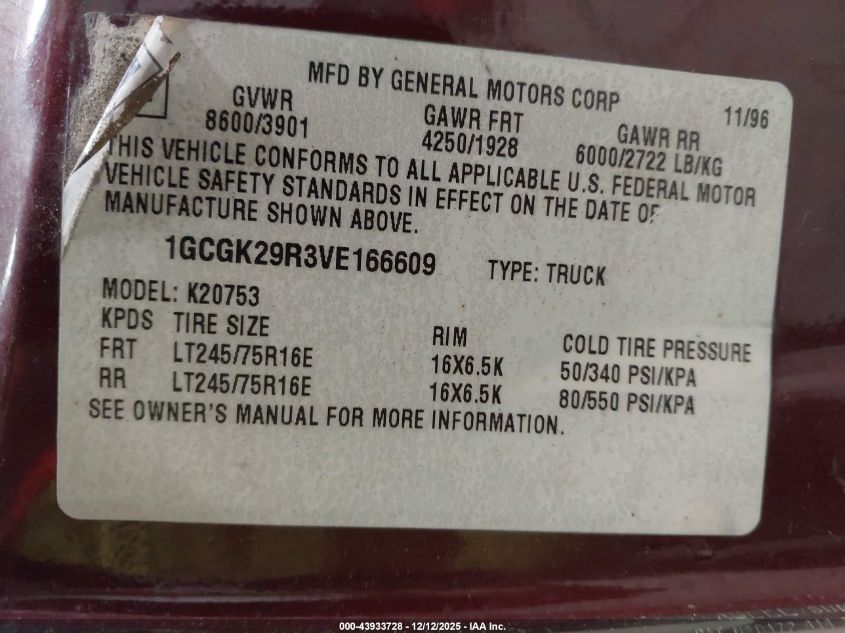1997 Chevrolet K2500 VIN: 1GCGK29R3VE166609 Lot: 43933728