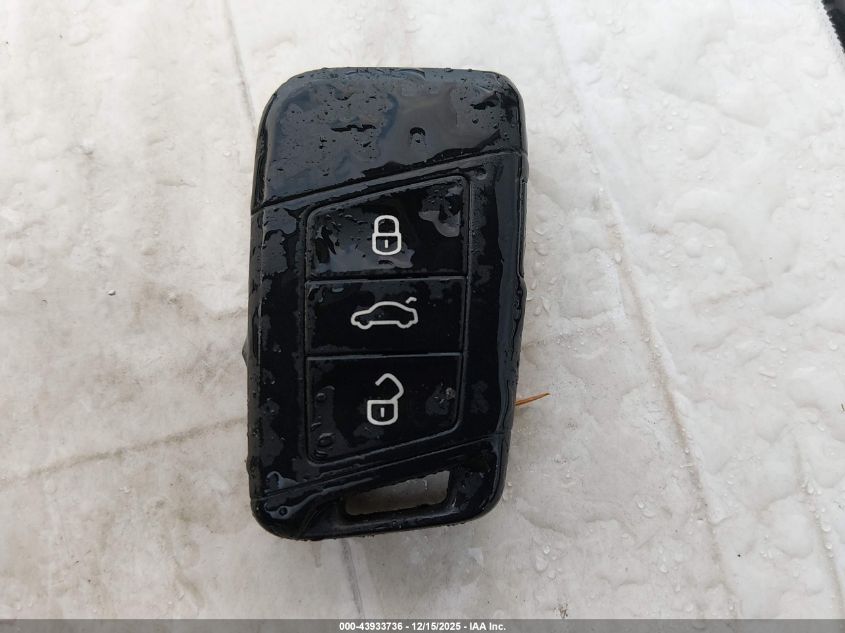 2018 Volkswagen Atlas 3.6L V6 Se VIN: 1V2KR2CA7JC542032 Lot: 43933736