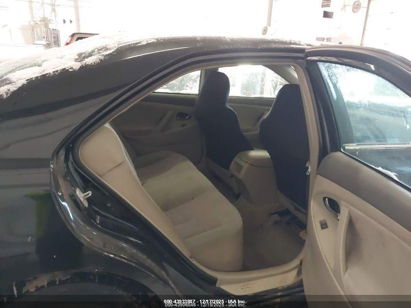 2010 Toyota Camry Le VIN: 4T1BF3EK2AU084461 Lot: 43933887