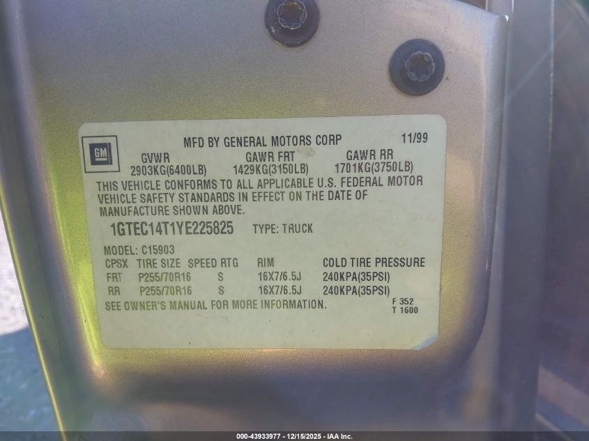 2000 GMC Sierra 1500 Sle VIN: 1GTEC14T1YE225825 Lot: 43933977