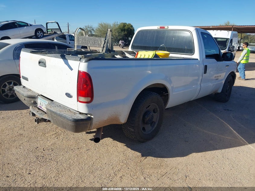1FTWF30555ED14453 2005 FORD F350 photo no. 4