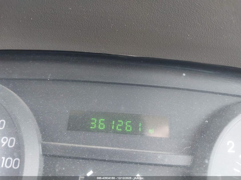 2006 Mercury Grand Marquis Gs VIN: 2MEFM74V56X646690 Lot: 43934158