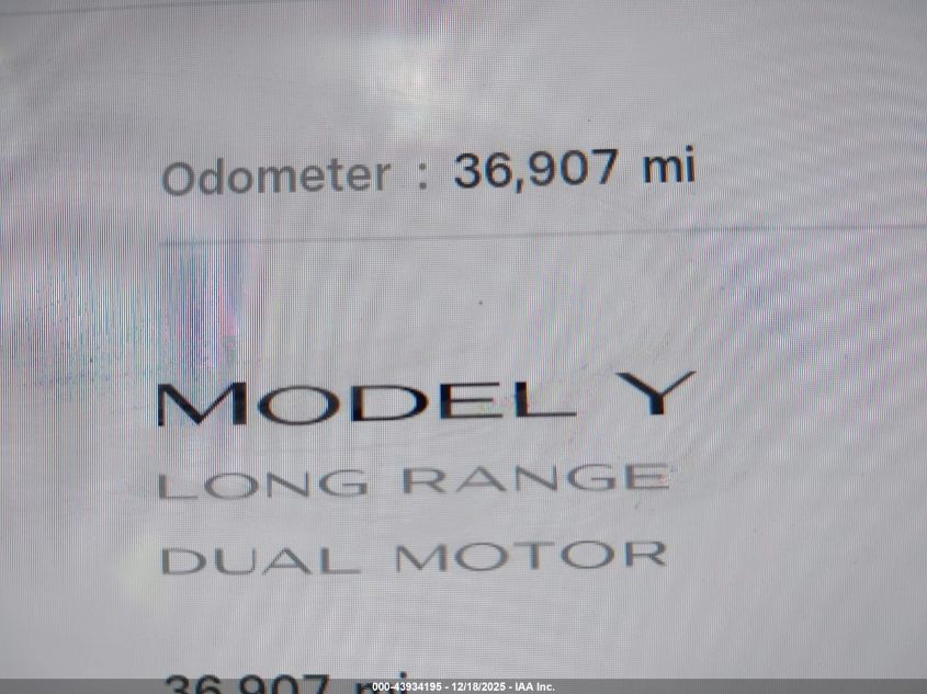 2024 Tesla Model Y Long Range Dual Motor All-Wheel Drive VIN: 7SAYGDEE6RA239156 Lot: 43934195
