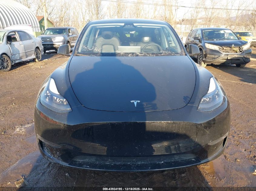 2024 Tesla Model Y Long Range Dual Motor All-Wheel Drive VIN: 7SAYGDEE6RA239156 Lot: 43934195
