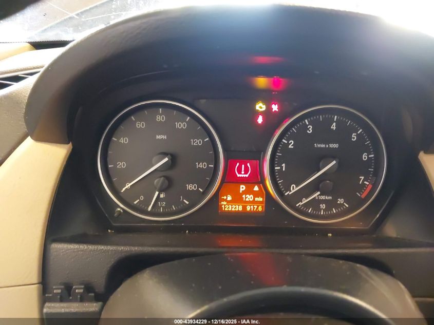 2012 BMW X1 xDrive28I VIN: WBAVL1C55CVR76323 Lot: 43934229