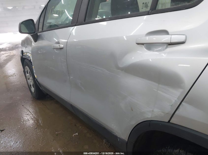 2016 Chevrolet Trax 1Ls VIN: KL7CJKSB1GB760082 Lot: 43934251