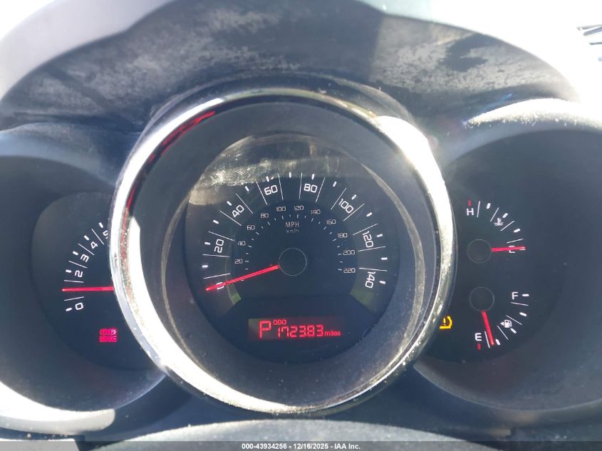 2011 Kia Soul + VIN: KNDJT2A24B7275453 Lot: 43934256