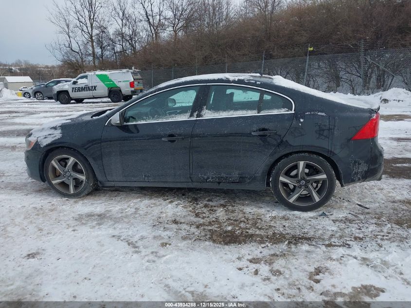 2014 Volvo S60 T6 R-Design VIN: YV1902FH8E1282156 Lot: 43934288