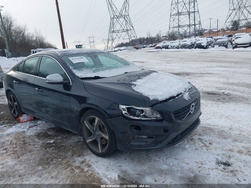 VOLVO S60 T6 R-DESIGN