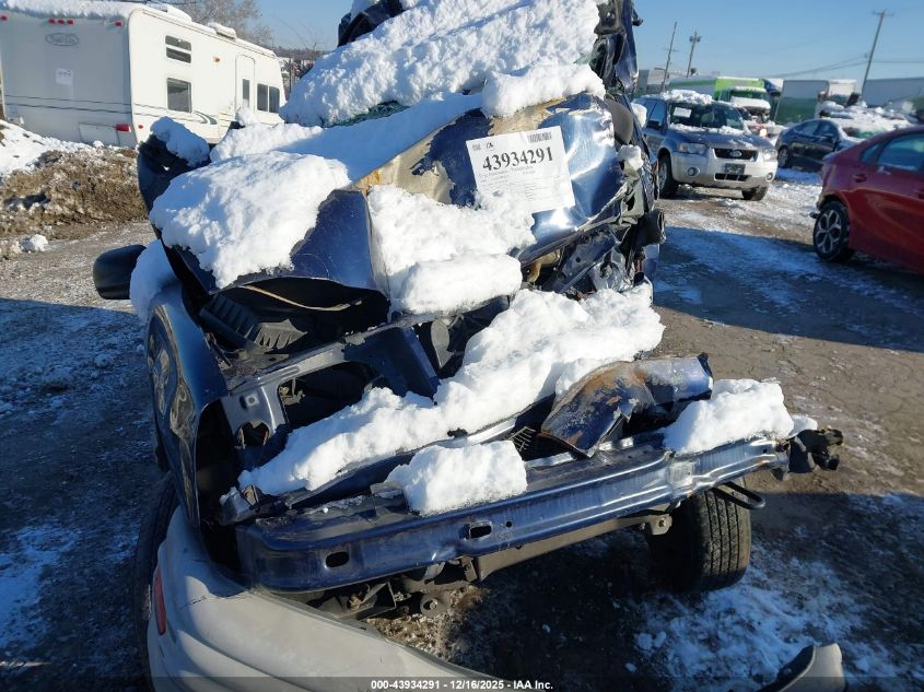 2000 Chevrolet Tracker Hard Top VIN: 2CNBJ13C5Y6932761 Lot: 43934291