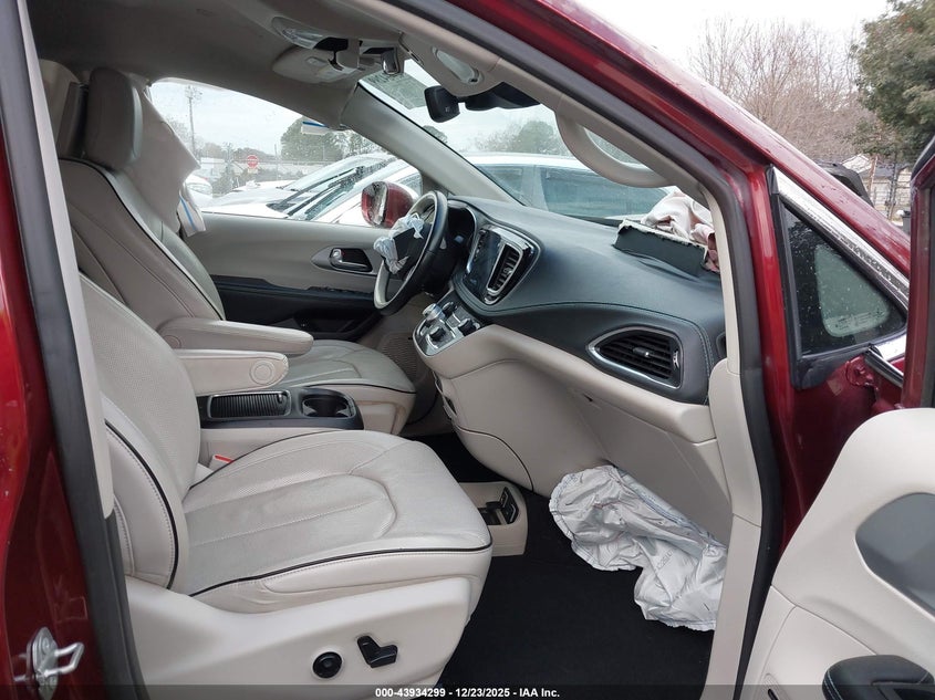 2020 Chrysler Pacifica Hybrid Limited