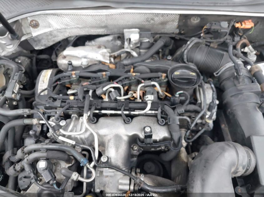 2014 Volkswagen Passat 2.0L Tdi Sel Premium VIN: 1VWCN7A30EC083299 Lot: 43934328