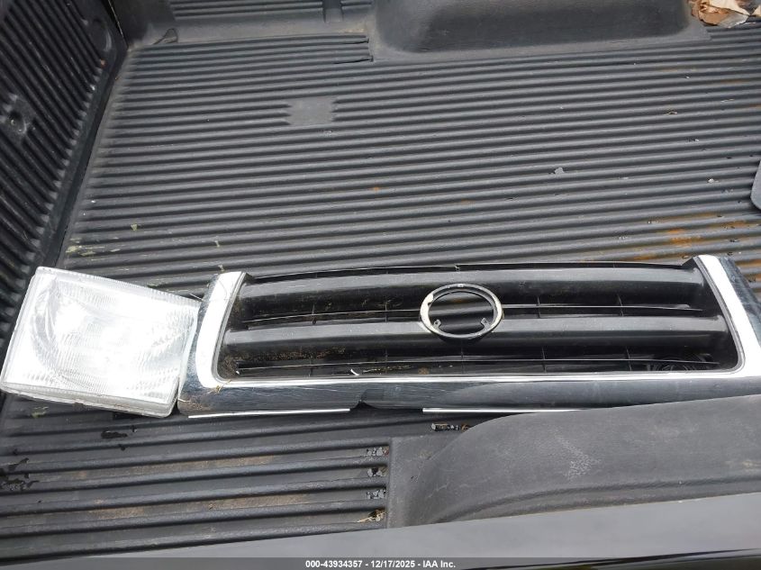 2000 Toyota Tacoma Xtracab Prerunner VIN: 4TASM92N4YZ634246 Lot: 43934357