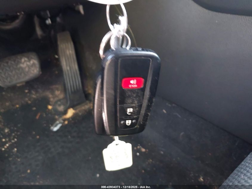 2021 Toyota Rav4 Xle VIN: JTMP1RFVXMD069375 Lot: 43934373