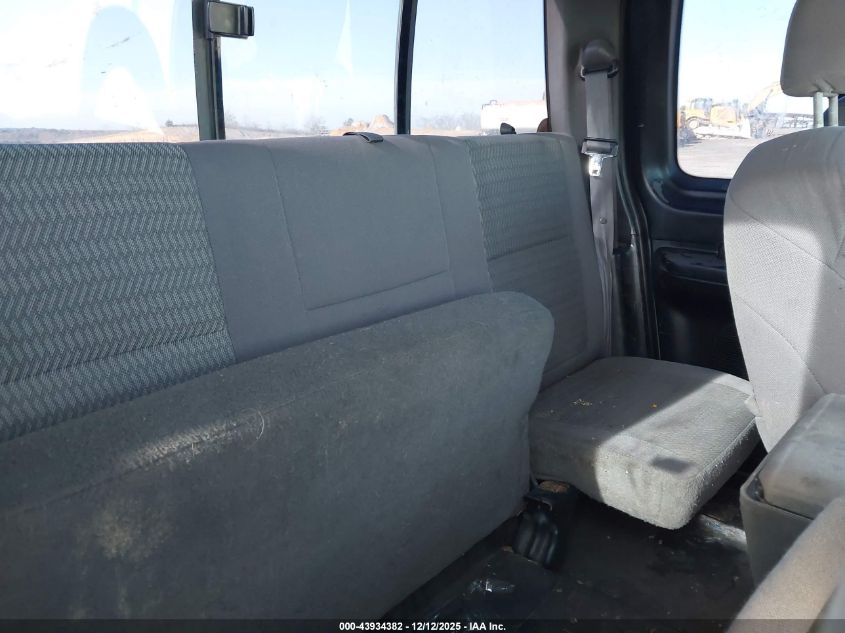 2003 Ford F-150 Lariat/Xl/Xlt VIN: 1FTRX18WX3NB32269 Lot: 43934382