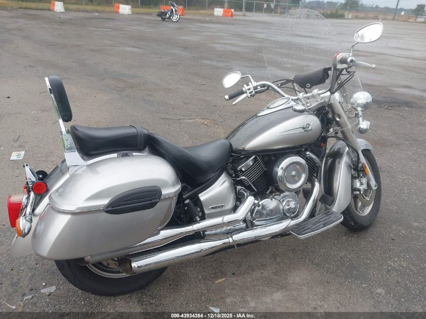 2004 Yamaha Xvs1100 A VIN: JYAVP11E34A052655 Lot: 43934384