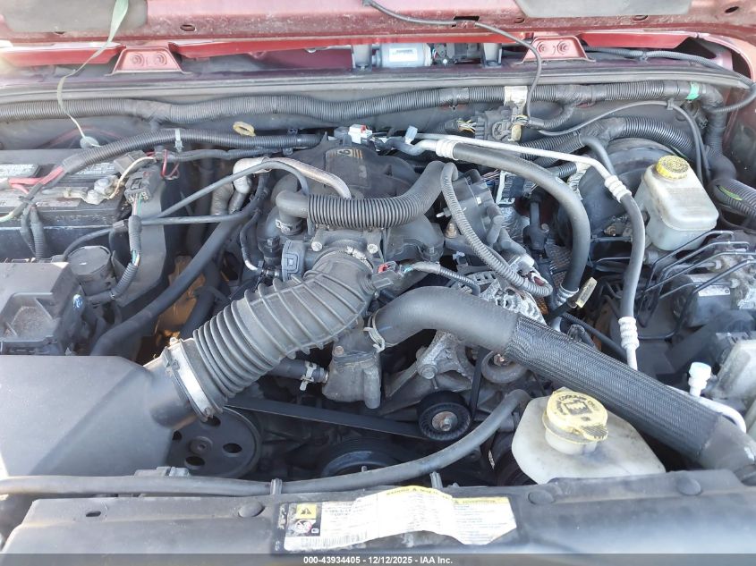 2008 Jeep Wrangler Unlimited Sahara VIN: 1J4GB59138L503723 Lot: 43934405