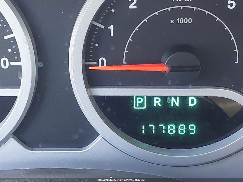 2008 Jeep Wrangler Unlimited Sahara VIN: 1J4GB59138L503723 Lot: 43934405