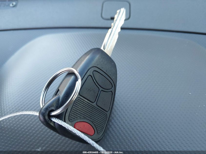 2008 Jeep Wrangler Unlimited Sahara VIN: 1J4GB59138L503723 Lot: 43934405