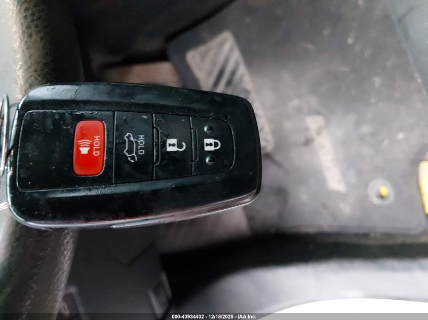 2022 Toyota Rav4 Hybrid Xle VIN: JTMRWRFV8ND155635 Lot: 43934432