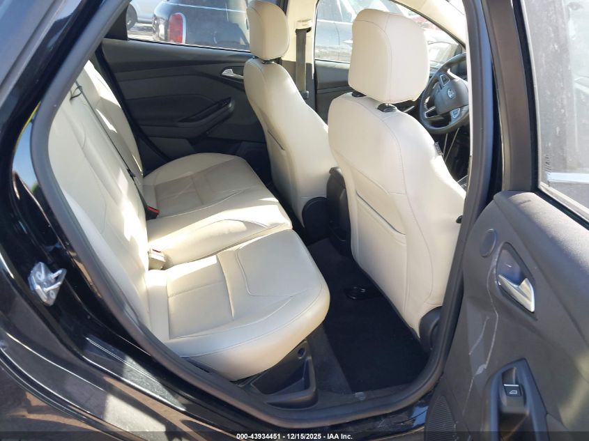 2018 Ford Focus Titanium VIN: 1FADP3N27JL273192 Lot: 43934451