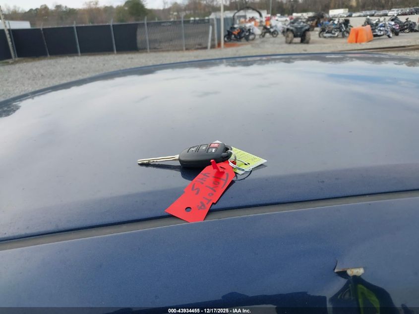 2016 Toyota Camry Le VIN: 4T4BF1FK6GR550555 Lot: 43934455