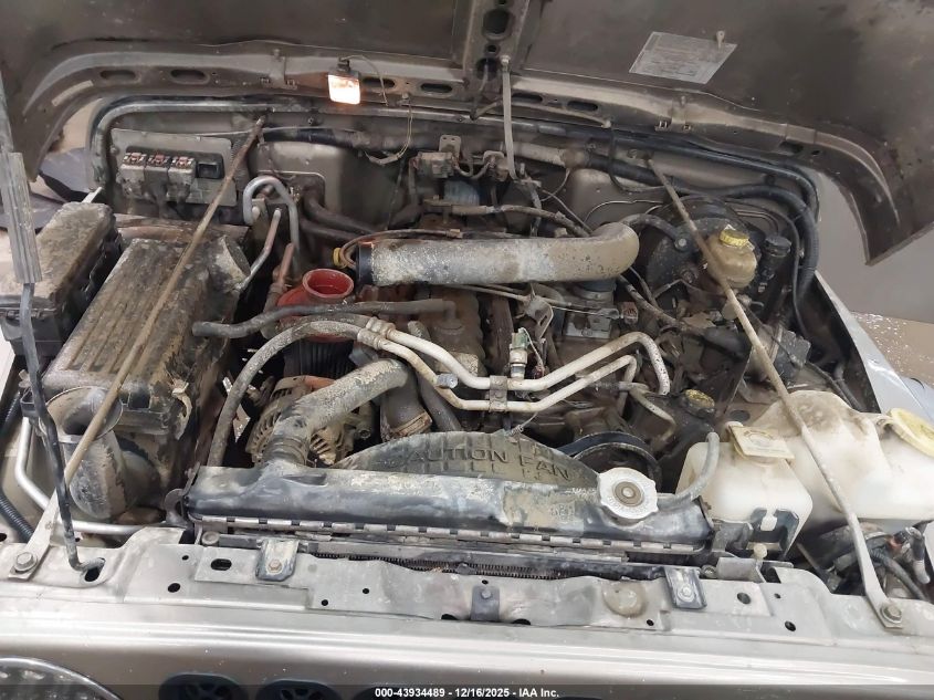 2005 Jeep Wrangler X VIN: 1J4FA39S55P321120 Lot: 43934489