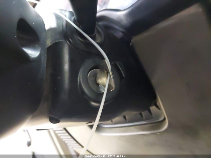 2005 Jeep Wrangler X VIN: 1J4FA39S55P321120 Lot: 43934489