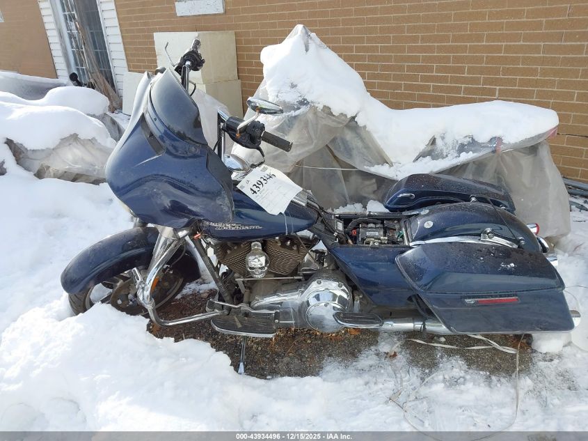 2014 Harley-Davidson Flhx Street Glide VIN: 1HD1KBM11EB604843 Lot: 43934496