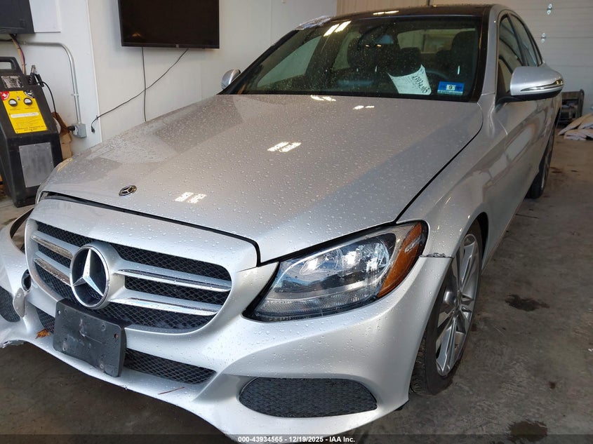 Mercedes-Benz C 300 — thumbnail 2
