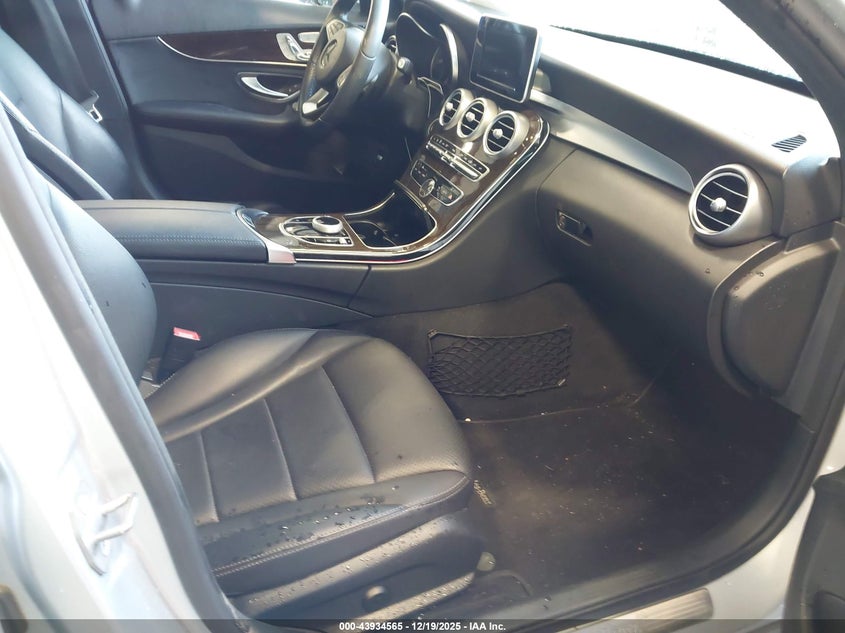 Mercedes-Benz C 300 — thumbnail 5
