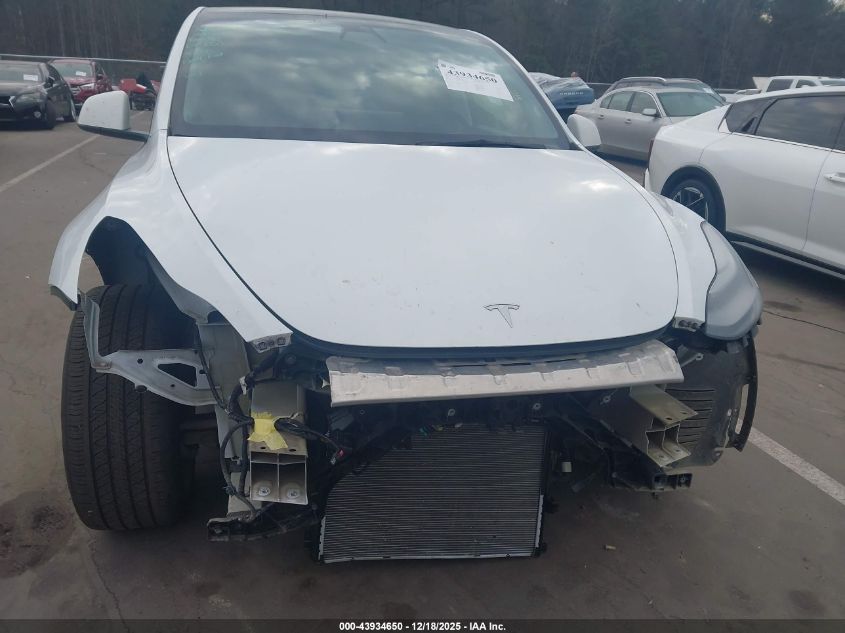 2021 Tesla Model Y Long Range Dual Motor All-Wheel Drive VIN: 5YJYGAEE9MF255004 Lot: 43934650