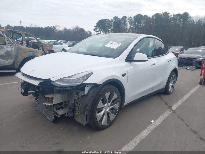 2021 Tesla Model Y Long Range Dual Motor All-Wheel Drive VIN: 5YJYGAEE9MF255004 Lot: 43934650