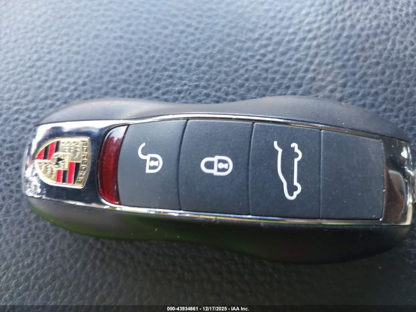 2018 Porsche Cayenne Platinum Edition VIN: WP1AA2A26JKA03518 Lot: 43934661