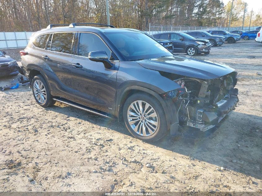 TOYOTA HIGHLANDER PLATINUM