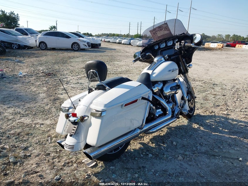 VIN 1HD1KRC13HB602929 2017 HARLEY-DAVIDSON FLHXS STREET GLIDE SPECIAL