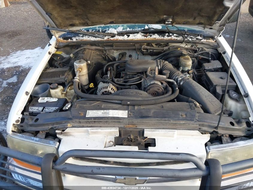 2000 Chevrolet Blazer Lt VIN: 1GNDT13W9YK145110 Lot: 43934734