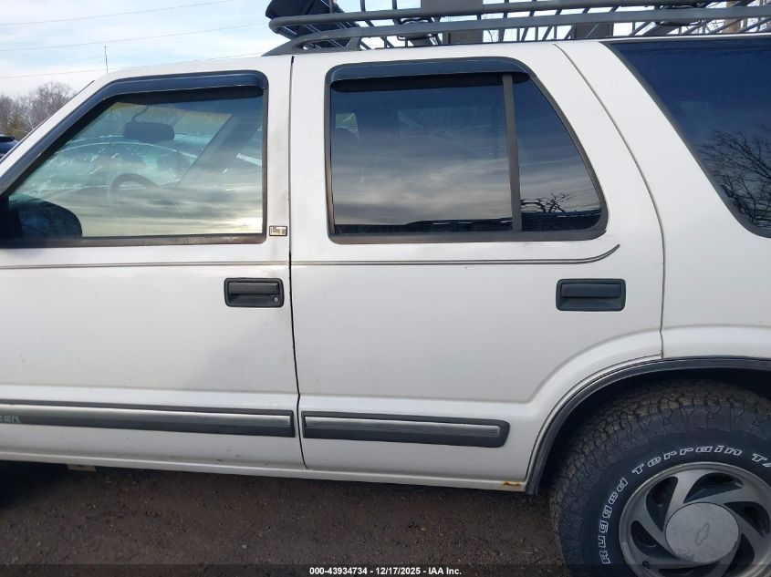 2000 Chevrolet Blazer Lt VIN: 1GNDT13W9YK145110 Lot: 43934734