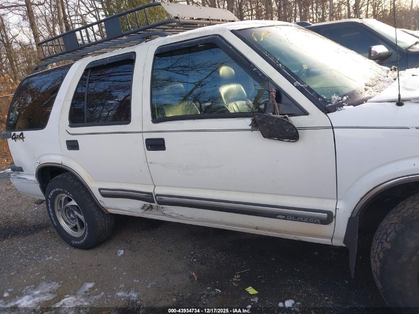 2000 Chevrolet Blazer Lt VIN: 1GNDT13W9YK145110 Lot: 43934734
