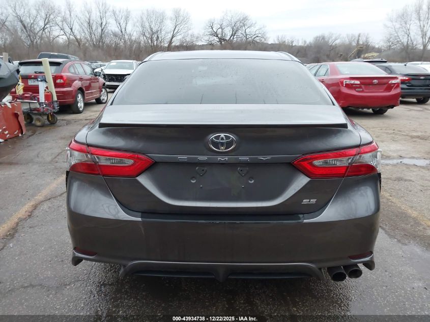 2018 Toyota Camry Se VIN: 4T1B11HK8JU118093 Lot: 43934738