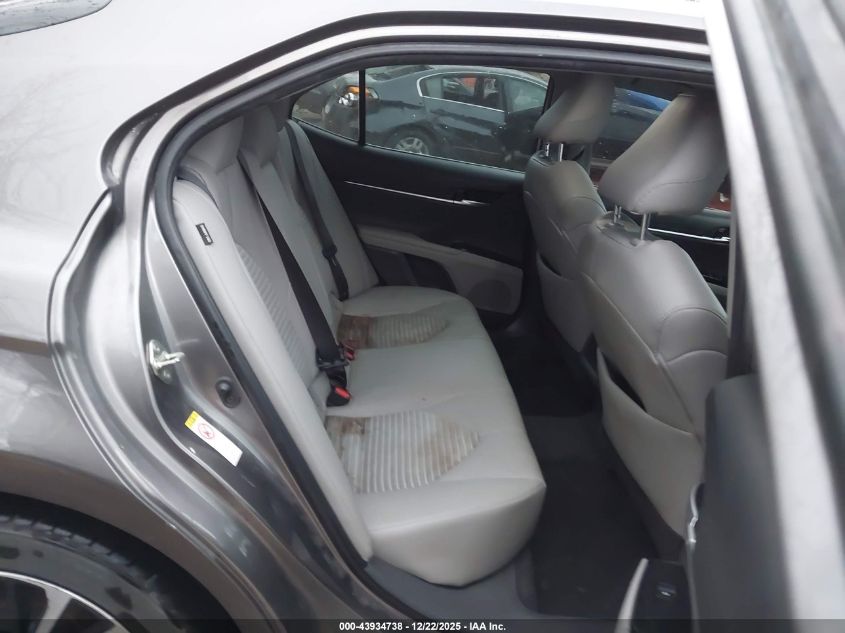 2018 Toyota Camry Se VIN: 4T1B11HK8JU118093 Lot: 43934738