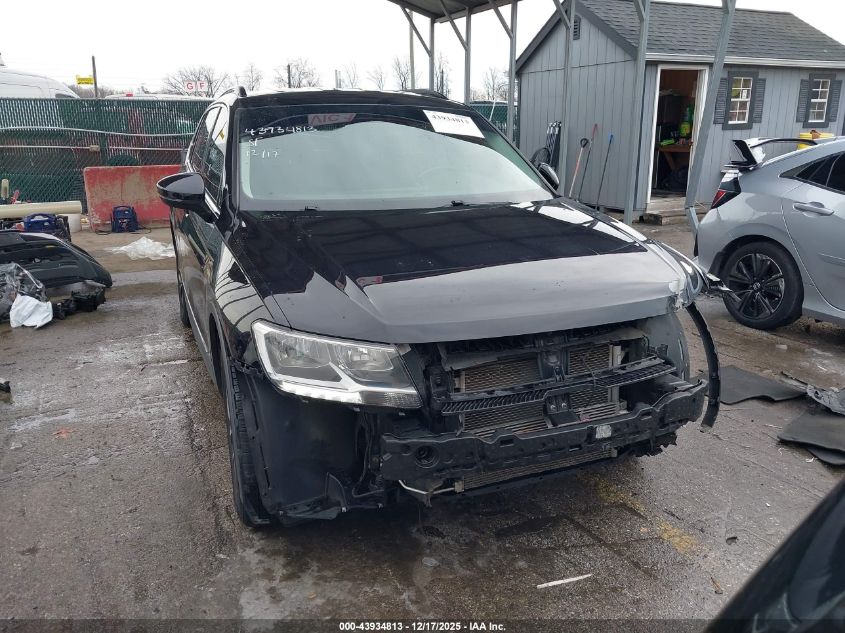 2018 Volkswagen Tiguan 2.0T Se/2.0T Sel VIN: 3VV2B7AX9JM219479 Lot: 43934813