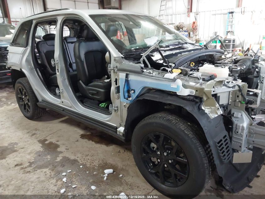 JEEP GRAND CHEROKEE ALTITUDE X 4X4