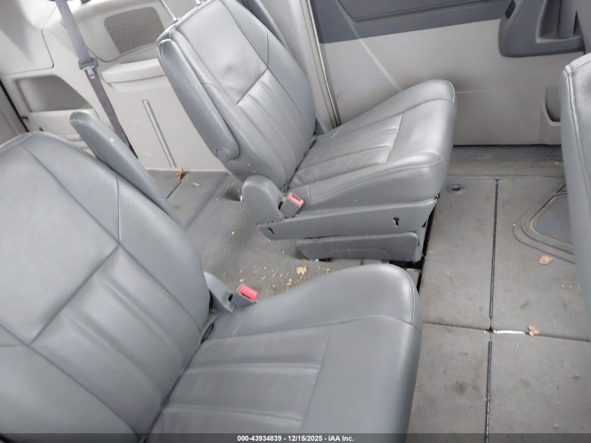 2008 Chrysler Town & Country Touring VIN: 2A8HR54P38R800086 Lot: 43934839