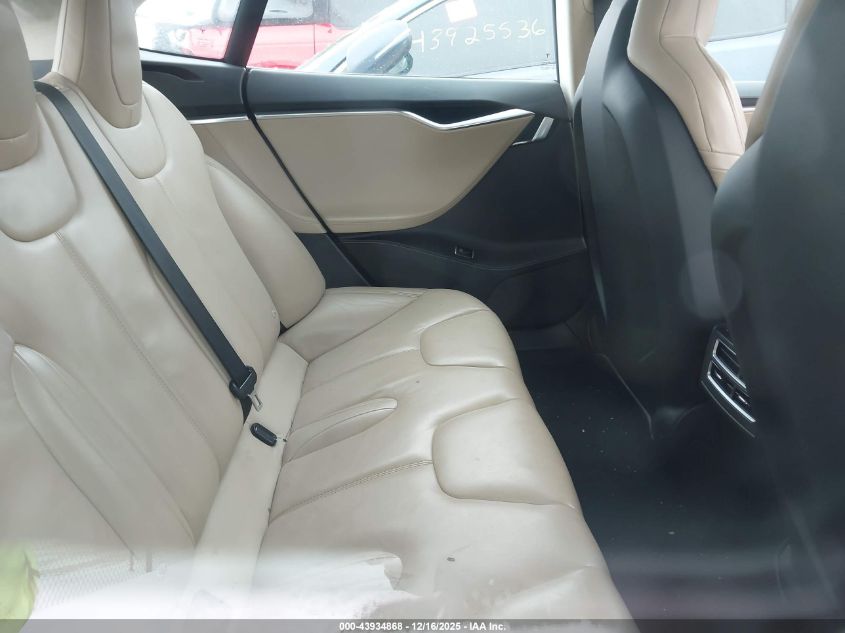 2016 Tesla Model S 60D/70D/75D/85D/90D VIN: 5YJSA1E27GF143285 Lot: 43934868