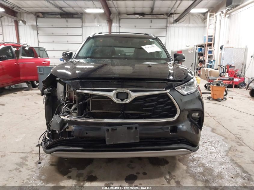 2022 Toyota Highlander Hybrid Platinum VIN: 5TDEBRCH3NS078640 Lot: 43934941