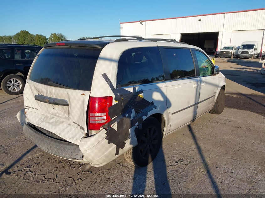 2009 Chrysler Town & Country Touring