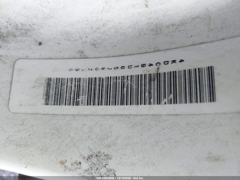 2005 GMC W4S042 W4500 Gas Reg VIN: 4KDC4B1U05J802396 Lot: 43934956