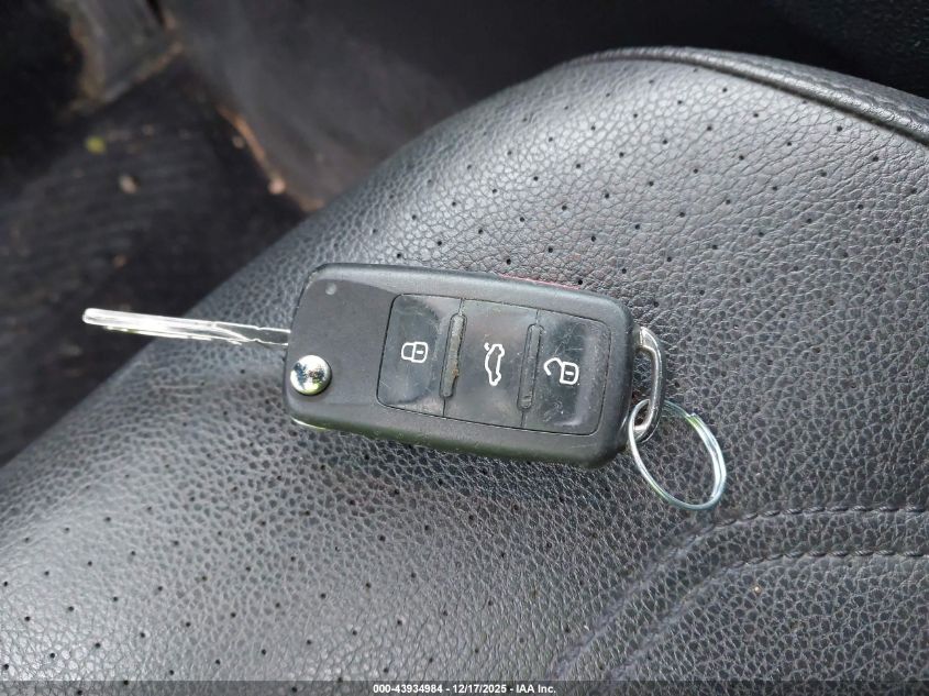 2016 Volkswagen Passat 1.8T Se VIN: 1VWBS7A37GC032132 Lot: 43934984